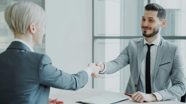 Simulátor pracovného pohovoru: prečo interaktivita vyhráva nad teóriou?